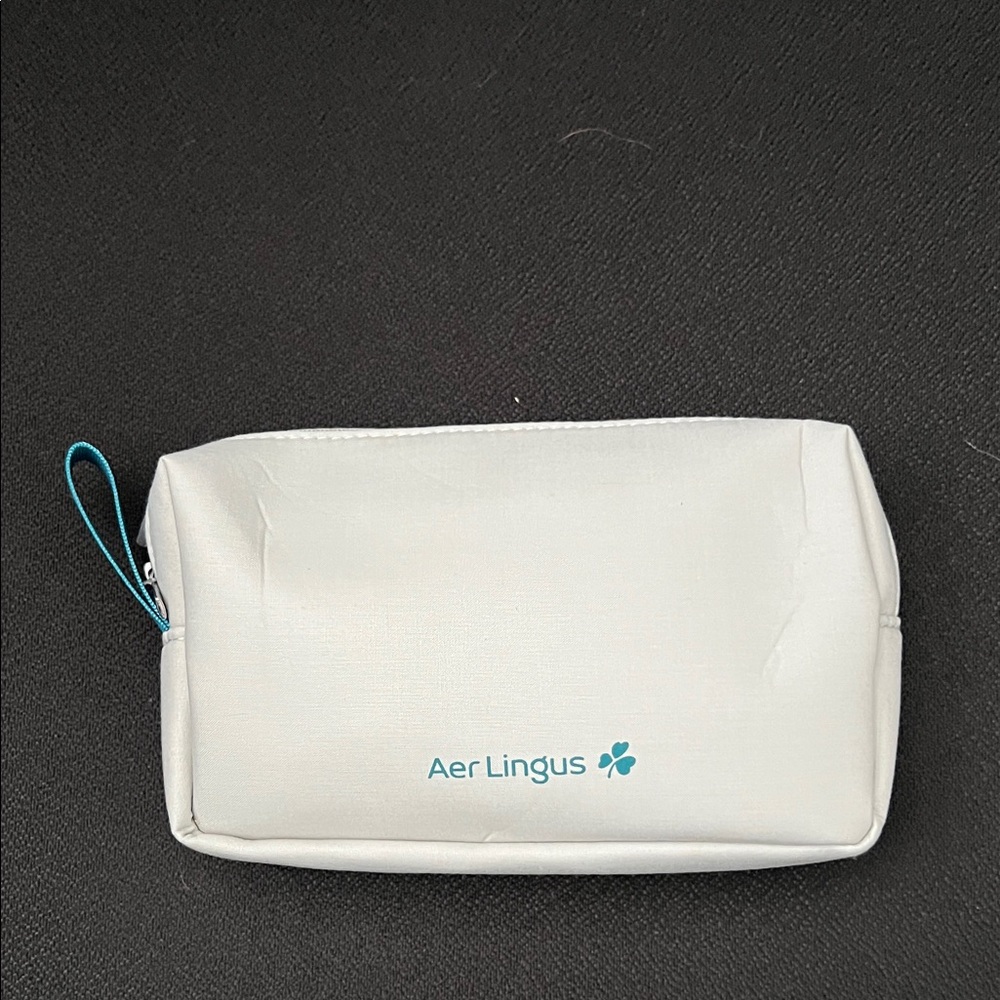 Aer Lingus White Travel Pouch - unopened